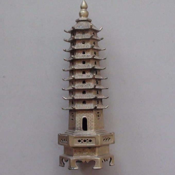 韩寒串场电影《大约在在冬季》上海首映 霍建华“客串”发布会主持人‘太阳成tyc7111cc’(图1) 太阳成tyc7111cc