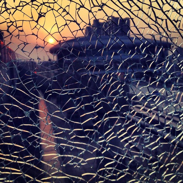 tyc7111cc太阳成集团|曝陈晓东将与小12岁女友完婚 两人合照曝光(图1) 太阳成tyc7111cc官网