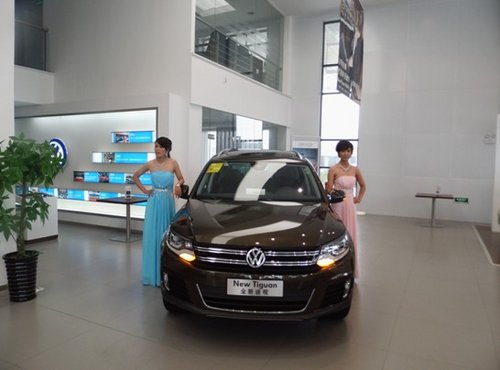 众星云集英皇集团年度庆典 四大猜想引爆眼球【tyc7111cc太阳成集团】(图2) 太阳成tyc7111cc官网