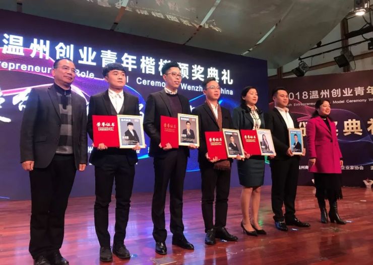 内蒙人注意了!从今天起 用手机就可以查“五证”啦“tyc7111cc太阳成集团”(图2) tyc7111cc太阳成集团