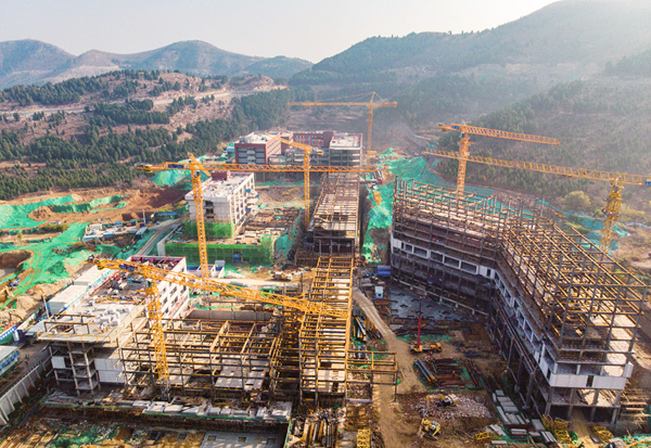 “tyc7111cc太阳成集团”陈卓璇《陈情令》见面会甜美亮相 清唱《甜甜的》可爱动人(图2) 太阳成tyc7111cc官网