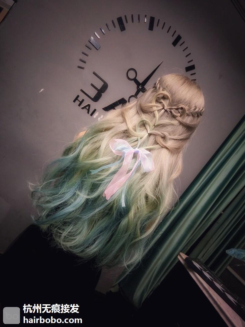 县人大常委会机关传达贯彻市县纪委典型案例通报|太阳成tyc7111cc官网(图1) 太阳成tyc7111cc