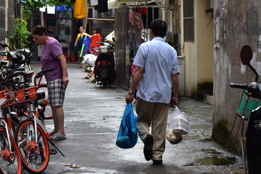 太阳成tyc7111cc官网_《怪物》曝陈柏霖打麻将剧照 网友戏称发扬国粹(图1) tyc7111cc太阳成集团