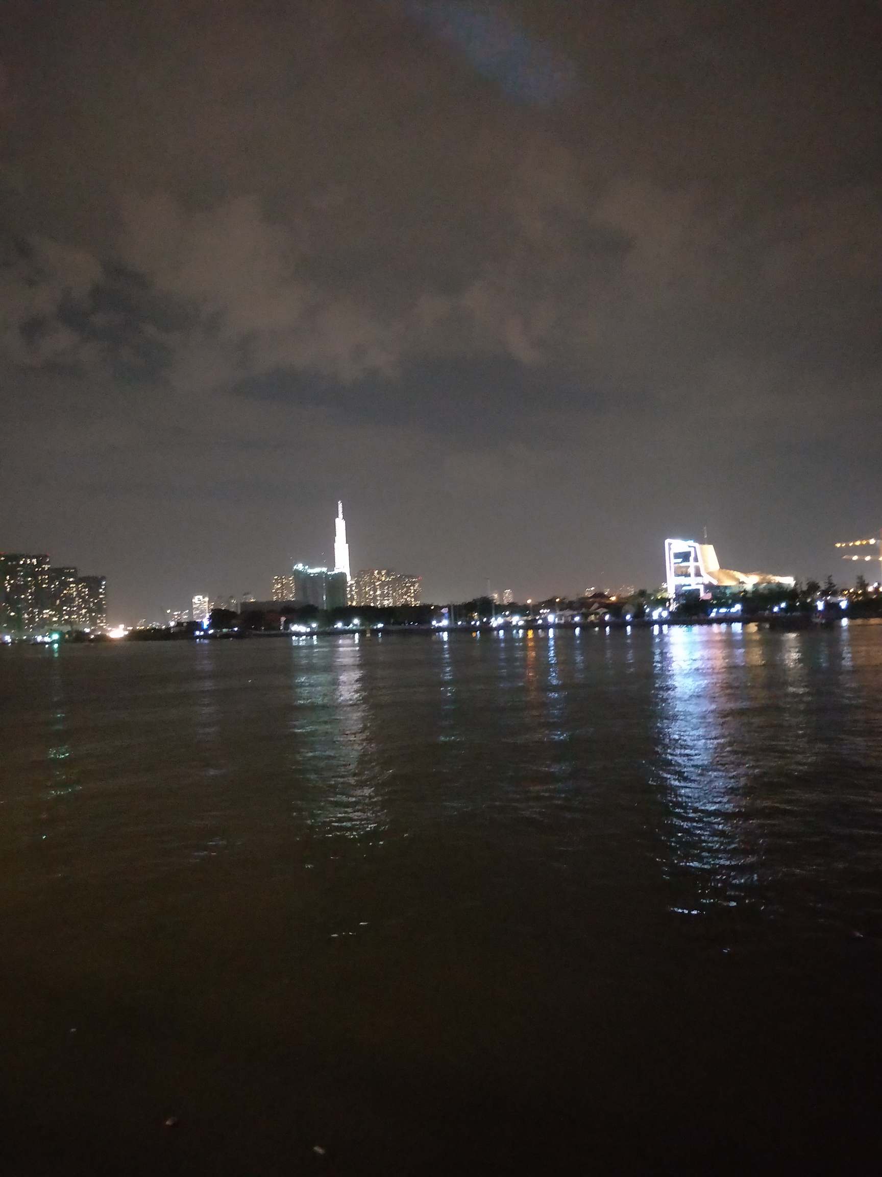 tyc7111cc太阳成集团|Beyond黄贯中呼吁友人靠近说话 朱茵承认其职业性失聪(图2) 太阳成tyc7111cc官网