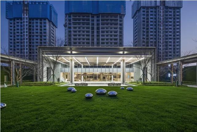 林依晨小秀性感扮狐狸精 造型遭批与陈汉典相似(图)|太阳成tyc7111cc官网(图4) 太阳成tyc7111cc官网