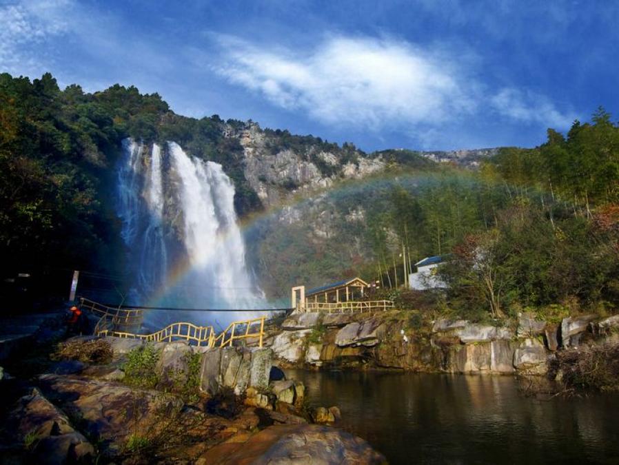 【太阳成tyc7111cc官网】深圳市建筑设计研究总院代表队参加2016深圳市第三届企业运动会“庐山集团杯”乒乓球赛(图2) tyc7111cc太阳成集团