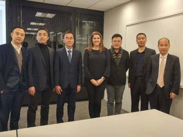 【太阳成tyc7111cc官网】深圳市建筑设计研究总院代表队参加2016深圳市第三届企业运动会“庐山集团杯”乒乓球赛(图3) tyc7111cc太阳成集团